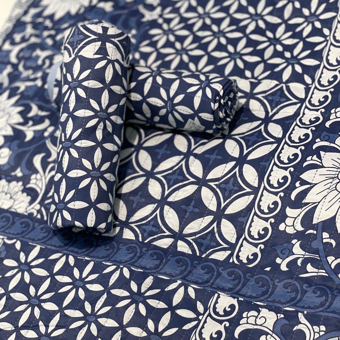 Bedspread with Matching Pillow Cover