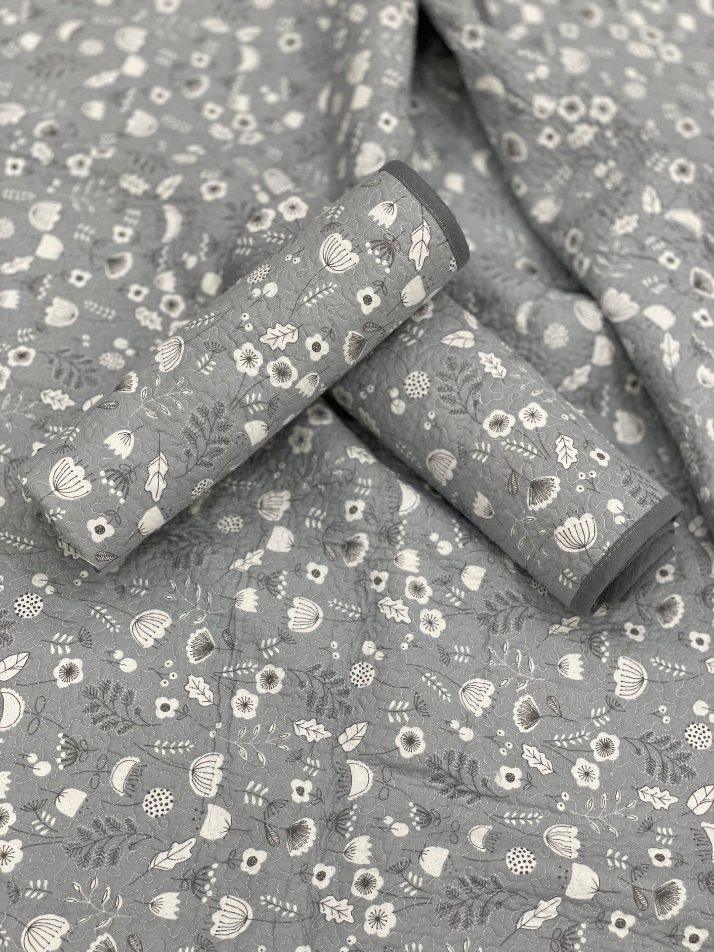 Pure Cotton bedspread with 2 Pillow case